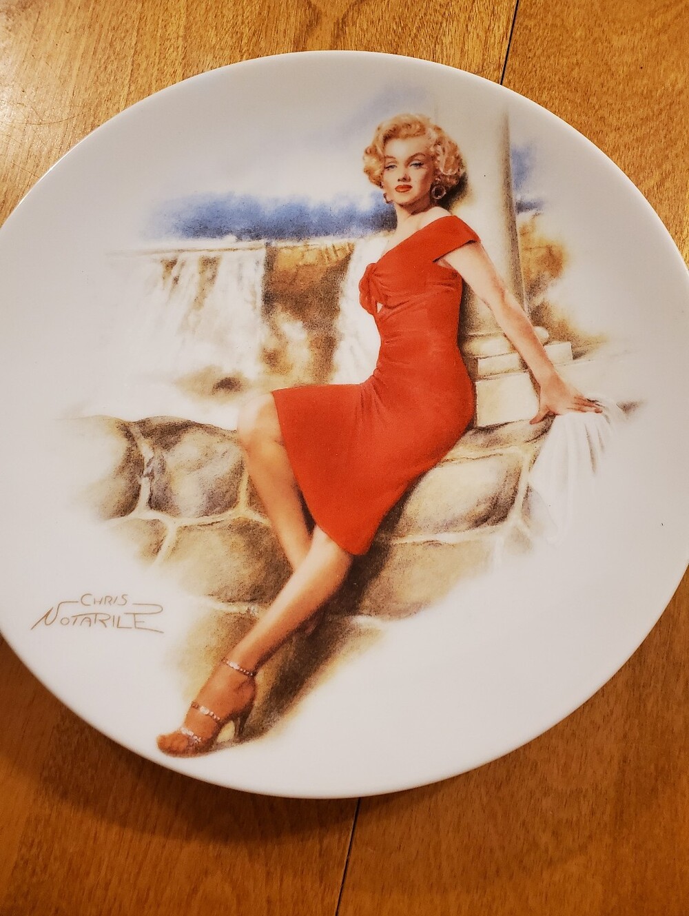 Marilyn Monroe in Niagara 1992 Collector Plate Bradford Exchange/Delphi